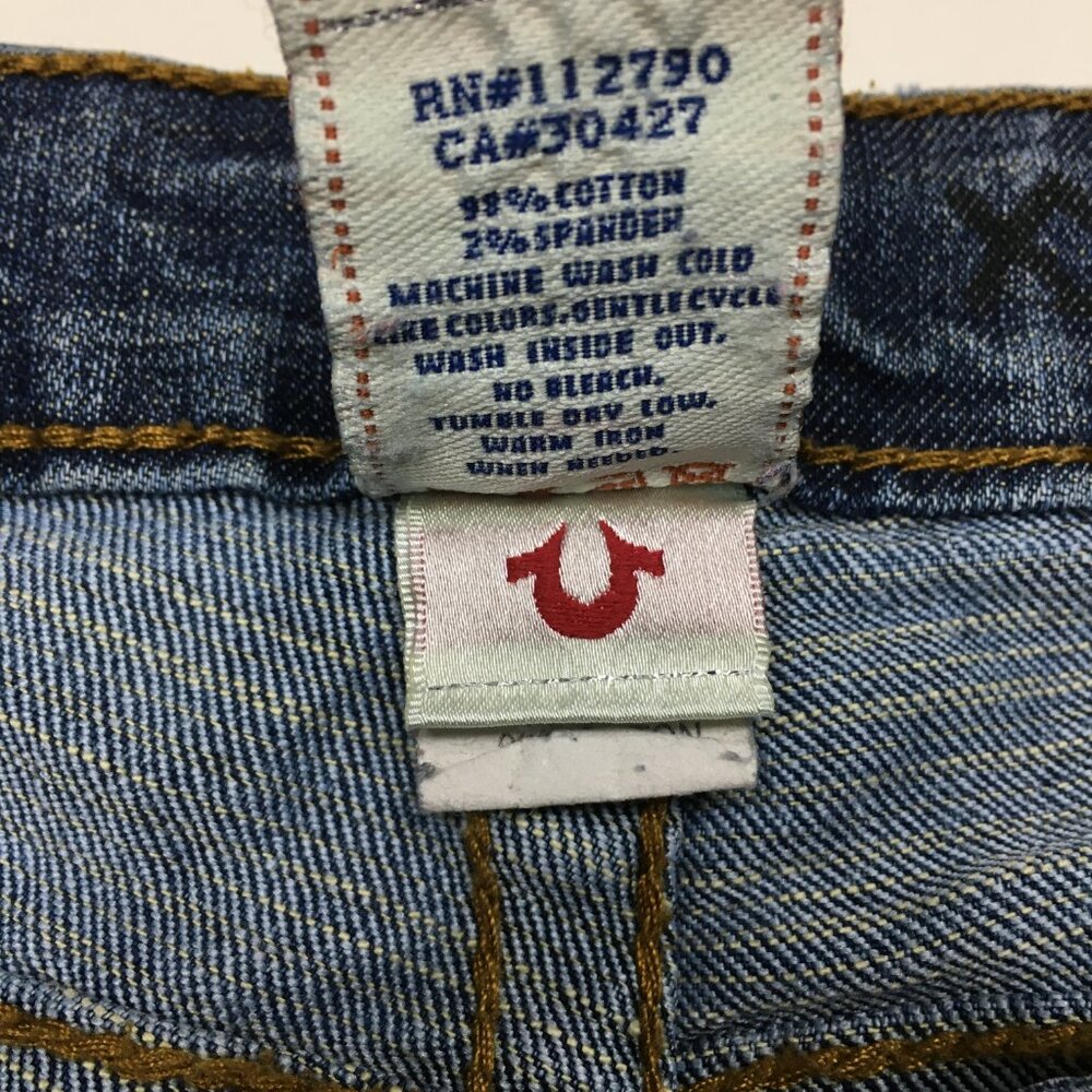 TRUE RELIGION Light/Medium Wash 5 Pocket Logo Hardware Jeans - Picture 3 of 13